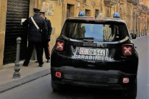 Caltagirone, sanzioni a raffica ai controlli anticovid: chiuso bar di corso Vittorio Emanuele