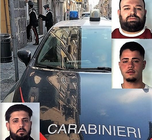 Catania, droga ‘in viaggio’ dalla casa dello spacciatore all’ingresso del ‘Vittorio Emanuele’: 3 arresti in flagranza