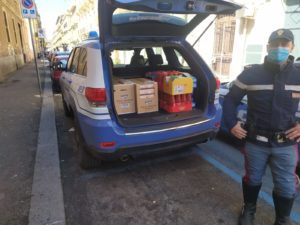 Catania, Polizia dona alimenti per il pranzo di Pasqua all’istituto delle suore di Madre Teresa di Calcutta