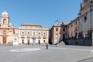 Biancavilla in zona rossa fino a giovedì 22. A S. M. di Licodia screening sabato e domenica