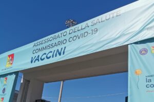 Vaccini, Regione avvia lavori per 17 nuovi centri vaccinali in Sicilia: obiettivo 50 mila somministrazioni al giorno