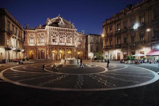 Catania, prefetto vieta movida nel centro storico: da venerdì a domenica dalle 18 alle 5