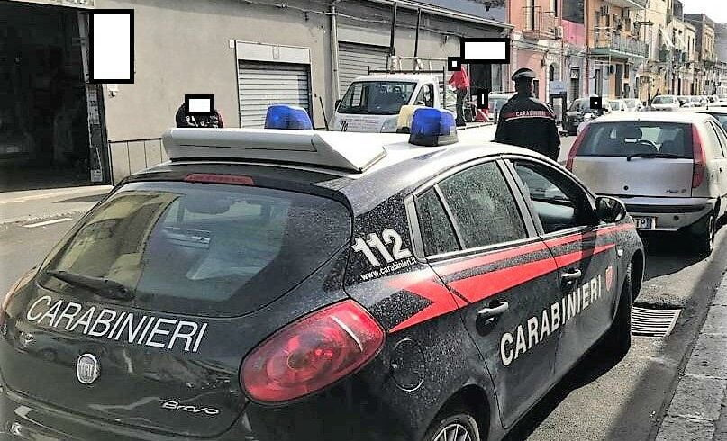 Catania, la marijuana era nascosta tra le bombole di gas: 24enne arrestato in flagranza