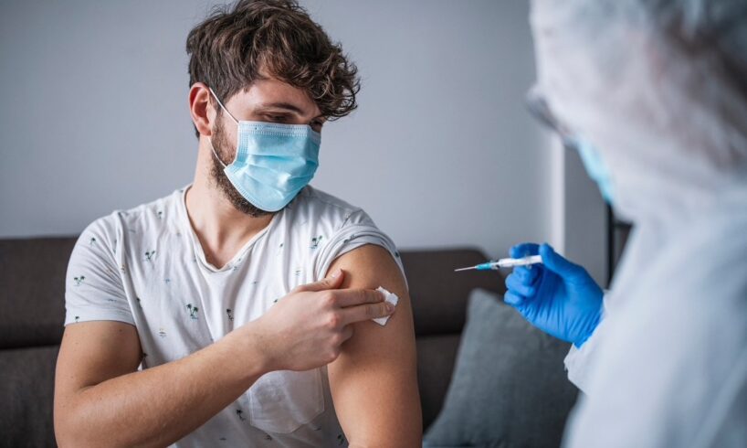 Covid, maturandi e vaccinati: ordinanza di Musumeci in vista degli esami negli istituti di secondo grado