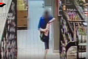 Da Avola a Catania per rapinare i supermercati: 3 persone arrestate (VIDEO)