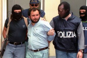 Mafia, Giovanni Brusca torna in libertà dopo 25 anni. Premette il telecomando di Capaci e poi collaborò. Maria Falcone: “E’ la Legge”