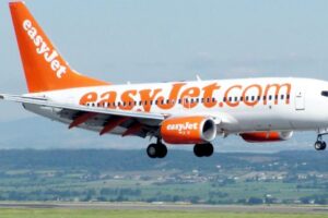 Aerei, volo EasyJet in ritardo: rimborso di mille euro a famiglia catanese