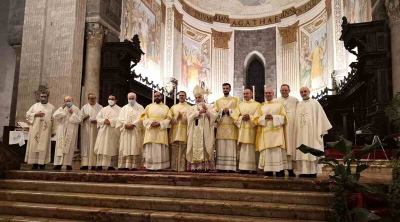 Catania, l’Arcivescovo Gristina ordina 5 nuovi diaconi: due diventeranno preti