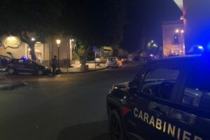 Paternò, controlli anti-movida nelle piazze di ritrovo: sanzioni e denunce