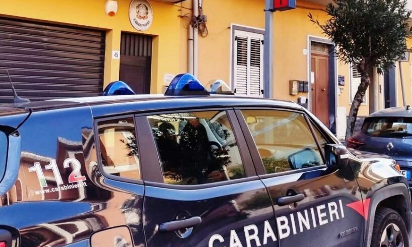 Pedara, cosparge di benzina l’auto dell’ex convivente: 38enne arrestato in flagranza