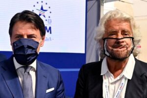 M5S, Conte a un passo dall’addio dopo il ‘vaffa’ di Grillo: lunedì conferenza stampa dell’ex premier