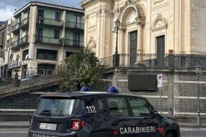 Zafferana Etnea, estorceva denaro a coppia di pensionati: va in carcere dopo condanna