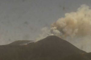 L'Etna torna a farsi sentire: ennesimo fenomeno parossistico sul vulcano