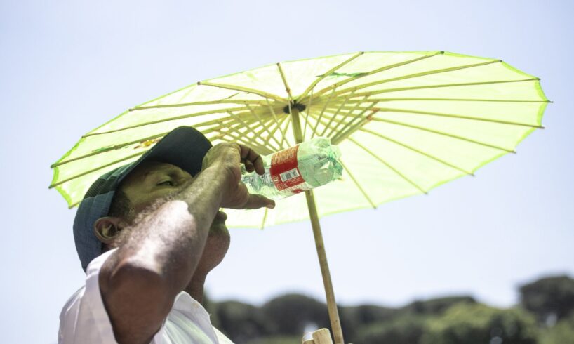 Caldo, Catania è tra le 8 città italiane da bollino rosso: rischio ondate di calore