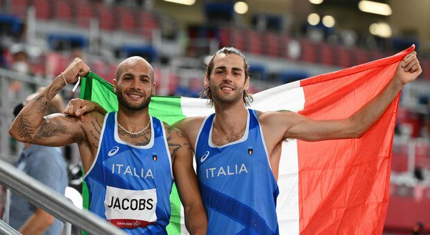 Tokyo 2020: “Ciao mondo, siamo i due campioni olimpici”. Italia nella storia grazie a Jacobs e Tamberi