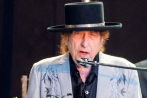 Una donna accusa Bob Dylan di abusi sessuali: avvenne nel 1965