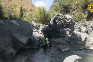 Turista in salvo lungo le Gole dell’Alcantara: intervento del Soccorso Alpino