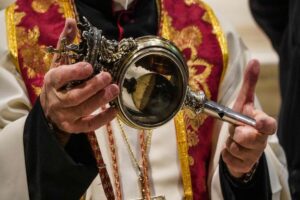 A Napoli grande attesa per il miracolo di San Gennaro: è la prima festa per il nuovo arcivescovo