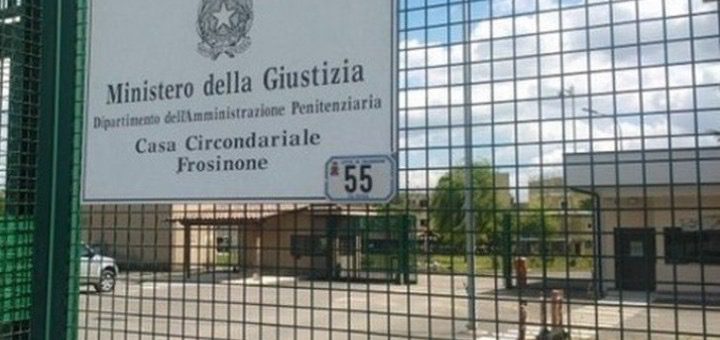 Detenuto napoletano spara colpi di pistola nel carcere di Frosinone: ministra Cartabia invia ispezione