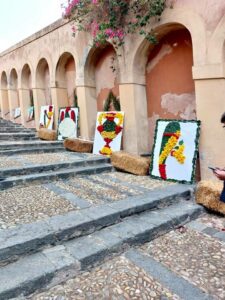 Paternò, l’Infiorata delle polemiche: scalinata al buio e pochi fiori