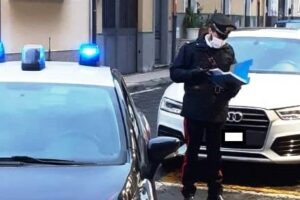 Catania, schiavo di droga e alcol tenta di uccidere il fratello: 22enne arrestato