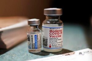 Usa, Fda dà via libera a terza dose con J&J e Moderna: ok a ‘mix’ di vaccini autorizzati