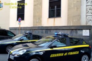 Catania, blitz in tre regioni e 5 stati europei: GdF sequestra 16 società italiane per truffa e riciclaggio. Quattro misure cautelari