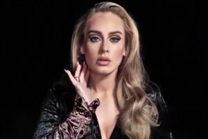 Adele, l’attesa è finita: il 19 arriva il nuovo disco dopo sei anni di attesa (e un matrimonio fallito)