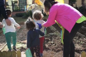 A Paternò e Aci Bonaccorsi l’orto urbano per tutti: il progetto di Dusty coinvolge gli alunni delle scuole primarie