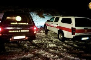 Etna, escursionista salvato dal Soccorso Alpino: era scivolato in un canalone sulla Valle del Bove