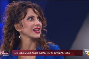 La paladina dei No Green Pass è positiva. Il vicequestore Schilirò: “Ora non si potrà dire che non conosco il covid”