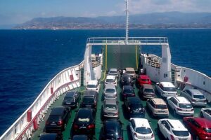 Green Pass anche nello Stretto di Messina: certificazione verde per chi viaggia tra Messina e Villa San Giovanni