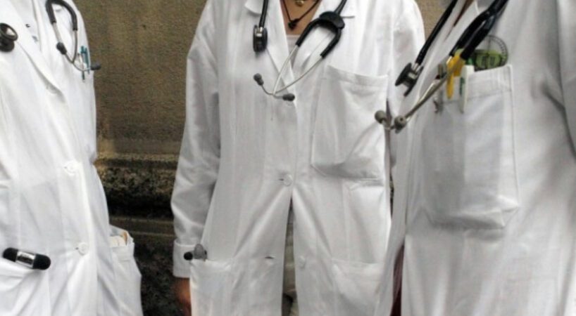 Catania, l’Ordine sospende 38 medici: non sono in regola con gli obblighi vaccinali