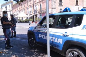 Adrano, in via Castelli rapina e lesioni contro coppia di anziani: è lo stesso aggressore di una 62enne