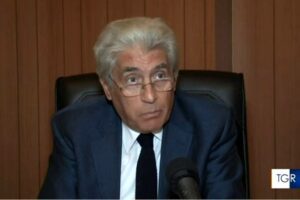 E' morto la notte scorsa l'ex procuratore Alberto Di Pisa, membro del pool antimafia voluto da Rocco Chinnici e giudice nel maxi processo di Palermo.