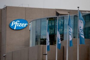 Catania, Cgil su Pfizer: “I 130 esuberi sono mannaia sociale. Chiediamo un tavolo al Mise”