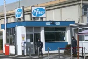 Catania, settimana decisiva per il destino dei lavoratori Pfizer: domani in Confindustria primo incontro