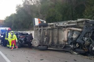 Tragedia stradale allo svincolo 626 per Butera: 2 morti dopo scontro tra ambulanza e auto