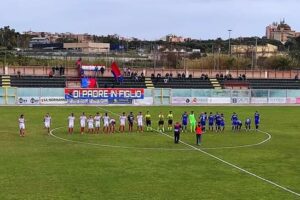 Calcio, il Paternò sfiora la vittoria ma sbaglia un rigore: finisce 1-1 contro il Portici