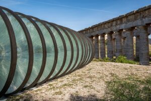 Arte e Archeologia, il caos e la mostruosità di Segesta: così parlo Sgarbi e così condivise Musumeci