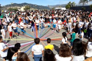 Bronte, scuole in festa per il “Creativity Day”. Firrarello: “Con la libertà si esprime il talento”