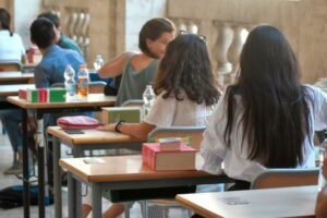 Per 500 mila studenti al via gli esami di maturità. Il ministro: “Non è un test ma una valutazione complessiva”