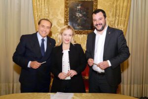 Centrodestra, di unitario c’è il videomessaggio dei leader per il voto del ballottaggio: ma Salvini e Meloni non lo rilanciano