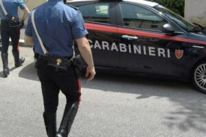 Giarre, donna trovata morta in casa: al vaglio la posizione del marito