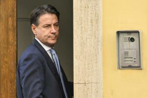 Elezioni, Conte: “In Sicilia M5S correrà da solo. Dem insistono per candidare impresentabili”