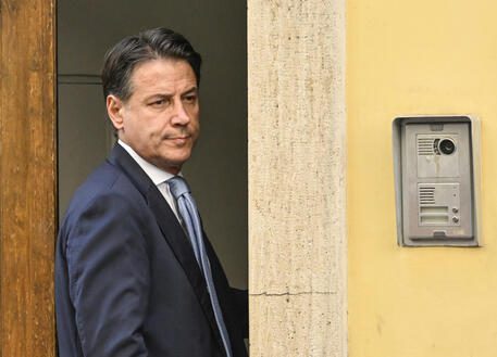 Elezioni, Conte: “In Sicilia M5S correrà da solo. Dem insistono per candidare impresentabili”