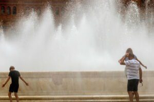 Meteo, in Sicilia oggi è atteso il ‘troppo caldo’: a Catania prevista temperatura massima percepita di 41 gradi