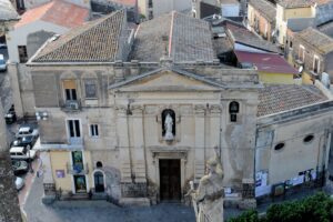 Paternò, conferito l’incarico per la messa in sicurezza della Chiesa del Carmine: inizia una nuova fase