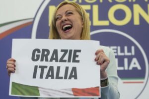 Il centrodestra si prende l’Italia: FdI al 26 %, crolla la Lega. Pd sotto il 20%, ottimo risultato per i 5 Stelle. Calenda 8%, scompare Di Maio