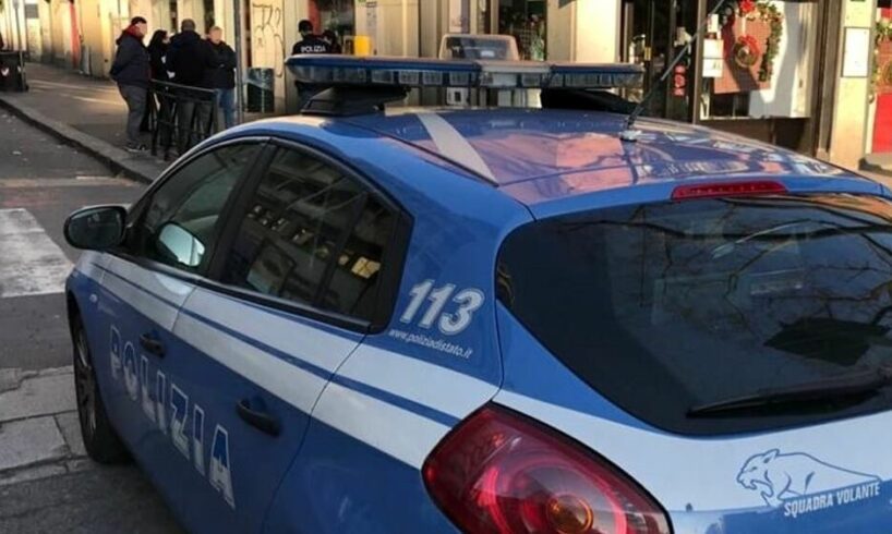 Catania, controlli per il rispetto della legalità: Polizia nel quartiere San Cristoforo